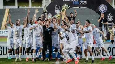 Com campanha brilhante, Galo Maringá é campeão da Segundona