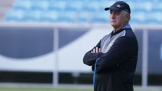 Com dupla função, Felipão chega ao Athletico com maratona pela frente