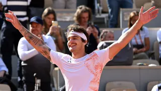 Brasileiro Thiago Wild surpreende e elimina nº 2 do mundo em Roland Garros