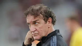 Cuca tenta nomes de peso para o Athletico, mas esbarra em “teto financeiro”