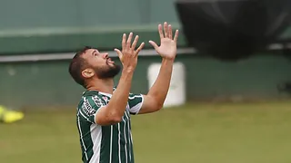 Em negociação, Castán e Coritiba esperam fechar acordo até sexta-feira