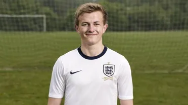 Após trocar fornecedor, Inglaterra divulga nova camisa