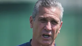Jorginho vê melhora do Coritiba e mantém foco no acesso: “Mais coragem”