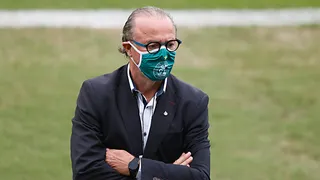Follador vibrante e promissor no Coxa; Athletico na base da superação