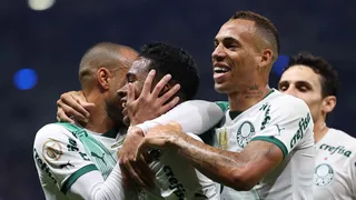Brasileirão: Confira quem levou a taça, as vagas na Libertadores e Sul-Americana e os rebaixados