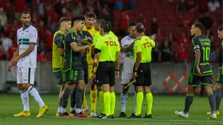 Inter entra com representação na CBF contra “arbitragem ruim e confusa” diante do Coritiba