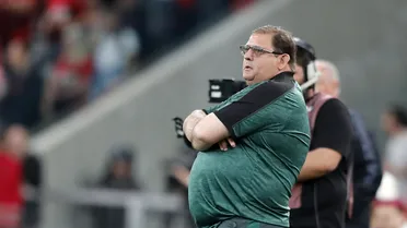 Ex-técnico do Coritiba é vítima de gordofobia por jornalista