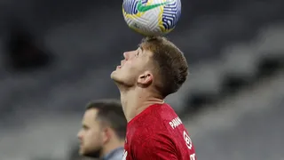 Léo Linck mostra segurança contra o Belgrano e diz não se abalar com erros