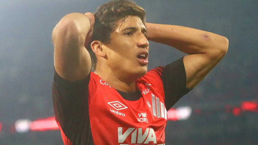 joao-cruz-athletico-remo