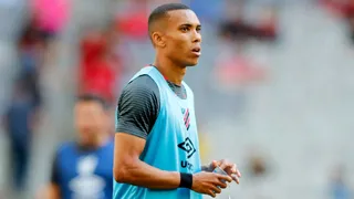 Praticamente descartado, lateral do Athletico volta a ser titular após dois meses