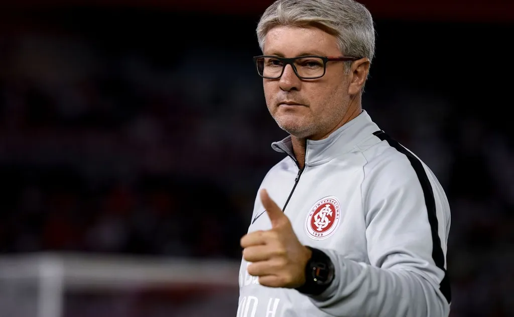 odair-hellmann-internacional
