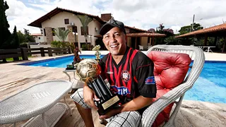 Ídolo do Athletico, ex-atacante Alex Mineiro é preso em Minas Gerais