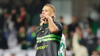 Convocado, argelino Slimani desfalca Coritiba no início do Paranaense