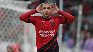 Athletico é o brasileiro que mais arrecadou em transferências nos últimos 10 anos