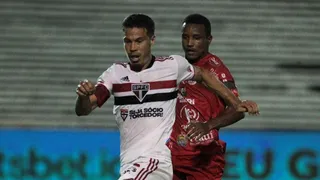 A inexplicável mania brasileira de poupar jogadores
