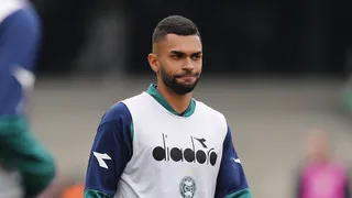 Em alta no Coritiba, Vini Paulista comemora renovação e projeta duelo contra Criciúma