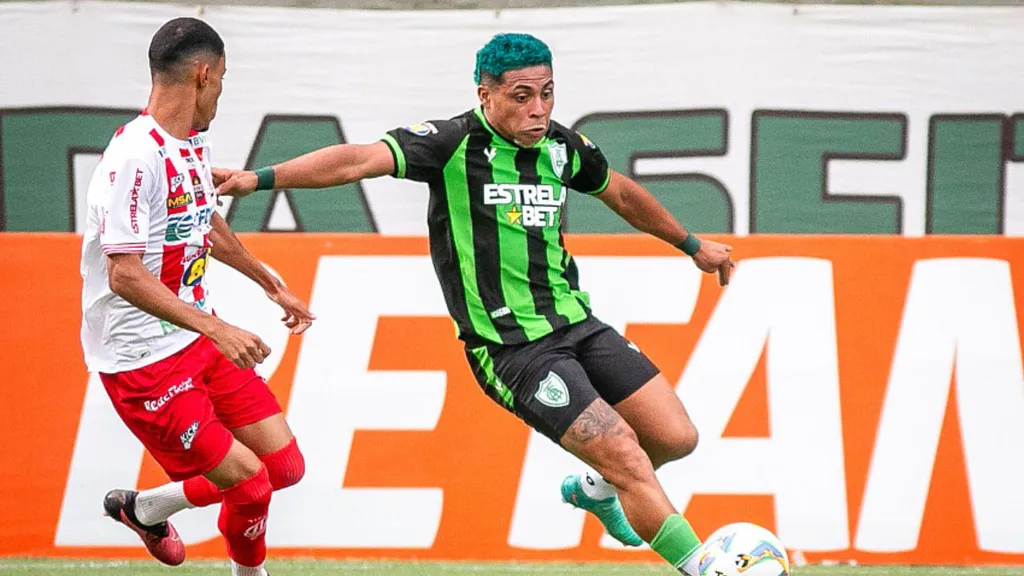 vitor-jacare-america-mg