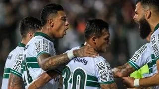 Coritiba joga para o gasto, bate o Maringá fora e engata a quarta vitória seguida