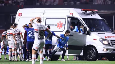 Jogador passa mal e cai desacordado durante jogo entre São Paulo e Nacional