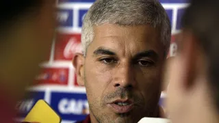 Globo reforça time de comentaristas com ídolos de Corinthians e Flamengo