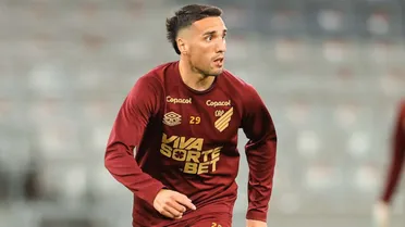 Athletico tenta superar São Paulo e sequência negativa; veja as escalações