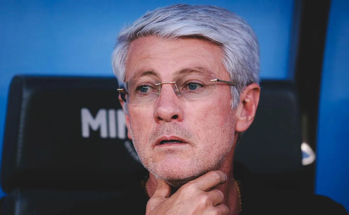 Odair Hellmann, técnico do Athletico, durante partida do Campeonato Brasileiro