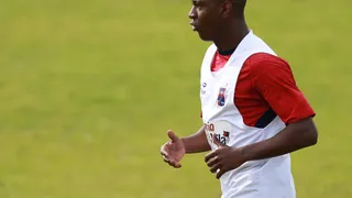 Sem confirmar reforços, Coritiba descarta ex-volante do Paraná
