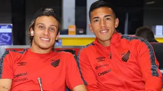 Ex-Athletico tem estreia “cornetada” por torcedores nas redes sociais
