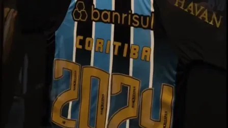 Grêmio homenageia Coritiba e gesto emociona antes de jogo