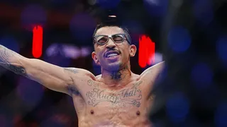 Salário milionário! Carlos Prates fatura alto após nocaute no UFC