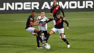 Péssima apresentação do Athletico; Coritiba vence apesar de ser dominado