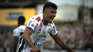 Herói decide nos pênaltis em final dramática do Campeonato Paranaense