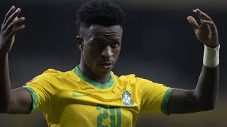 Vinícius Júnior pede adiamento de seu depoimento em caso que apura insultos racistas