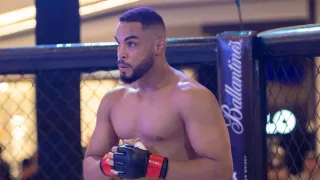 Brasileiro luta pela sobrevivência no UFC após três derrotas
