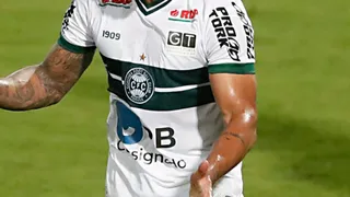 Fim da marca própria? Coritiba planeja trocar fornecedor de material esportivo