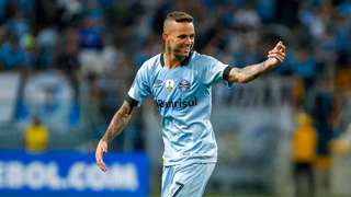 Grêmio oficializa retorno de Luan após Renato Gaúcho prometer tirá-lo do “fundo do poço”