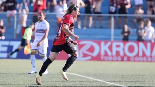Athletico vence o São Joseense em jogo de cinco gols e segue 100% no Paranaense