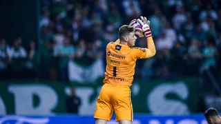 Bento acredita em grande jogo do Athletico: “Jogaremos com raça e dedicação”