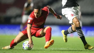 Vitor Bueno sobre descontentamento de Vitor Roque após pênalti: “Existe uma hierarquia”