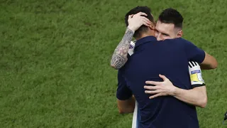 Scaloni tira pressão da Argentina antes da final: “Vamos desfrutar de Messi”