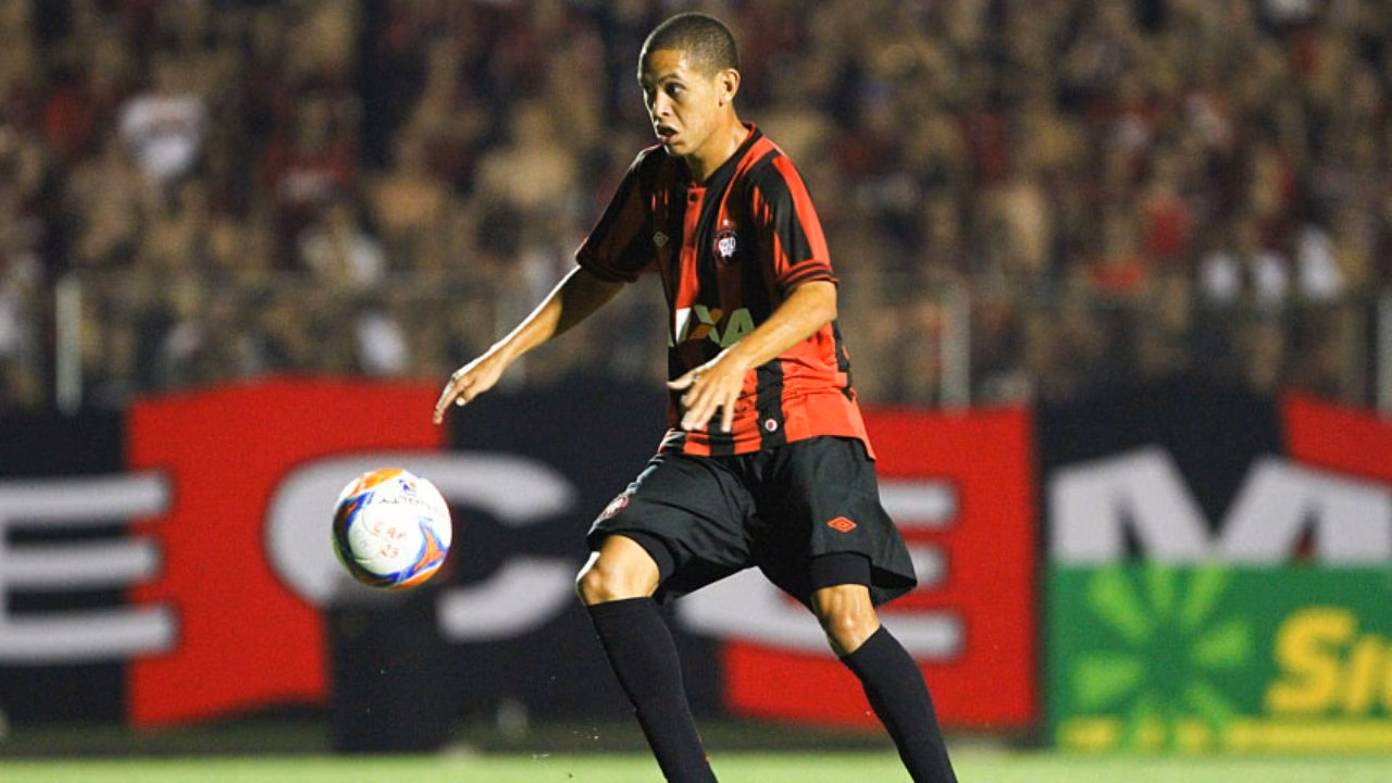 marcos-guilherme-athletico-iconsport