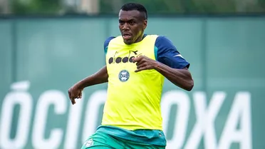 Coritiba aproveita curta janela para encorpar elenco; veja o balanço do mercado do Coxa