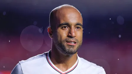 Lucas Moura cita Athletico e lembra gol marcante contra o Coritiba