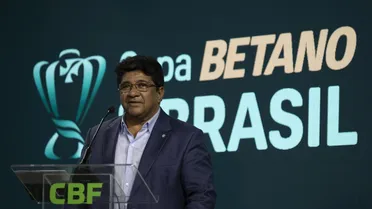 Em busca de técnico para seleção, presidente da CBF diz ter pé no chão e pede calma