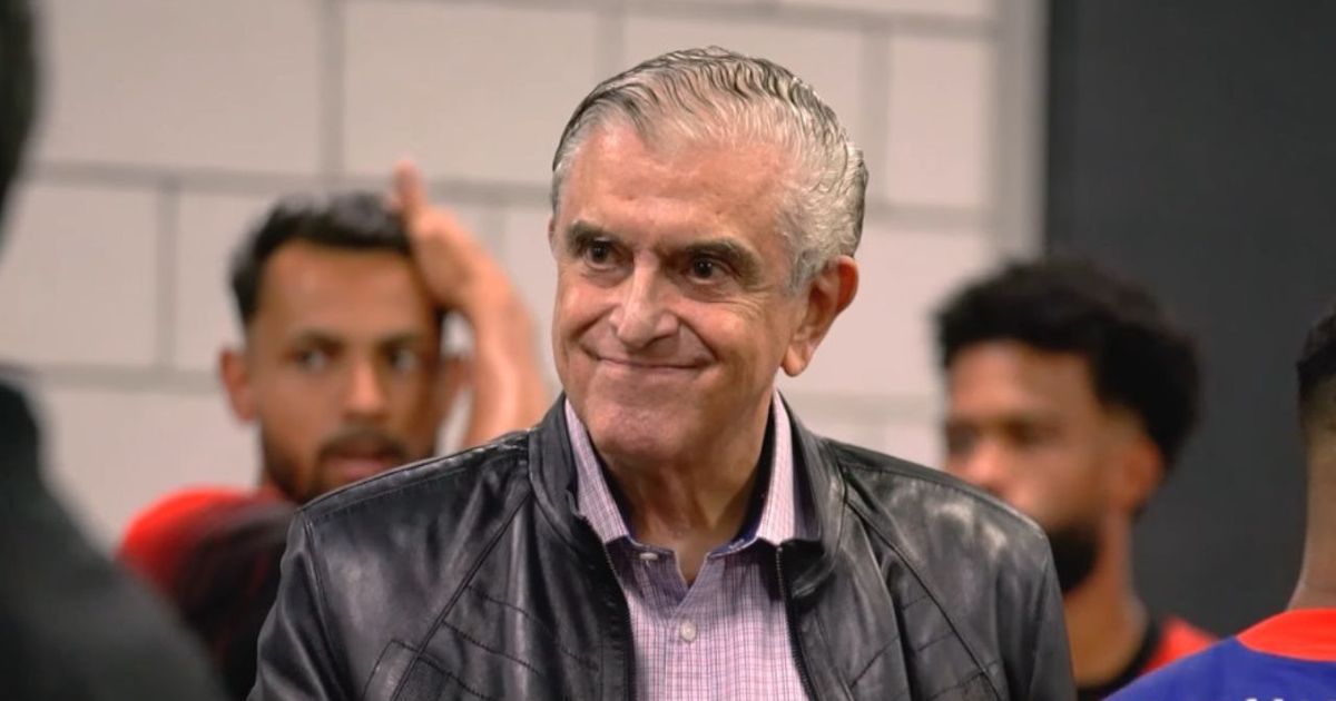 Petraglia viaja com a delegação do Athletico para jogo da Série B