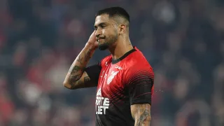 Athletico dá vexame e perde para o Atlético-GO pela primeira vez na história em Curitiba