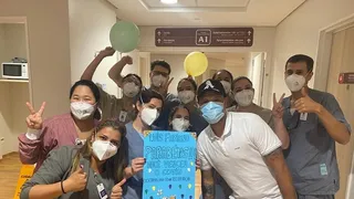 Luis Fabiano recebe alta de hospital em São Paulo após internação com Covid-19