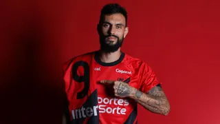 Da frustação na Europa à artilharia das Américas: conheça mais de Mastriani