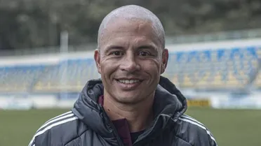 Cogitado no comando do Coritiba, Alex tem futuro definido