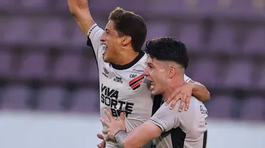 Athletico vira “Batalha de Araraquara”, fica a um passo do acesso e impede título do Coritiba